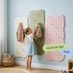 Houten pegboard voor de kinderkamer — GoodevasBoard