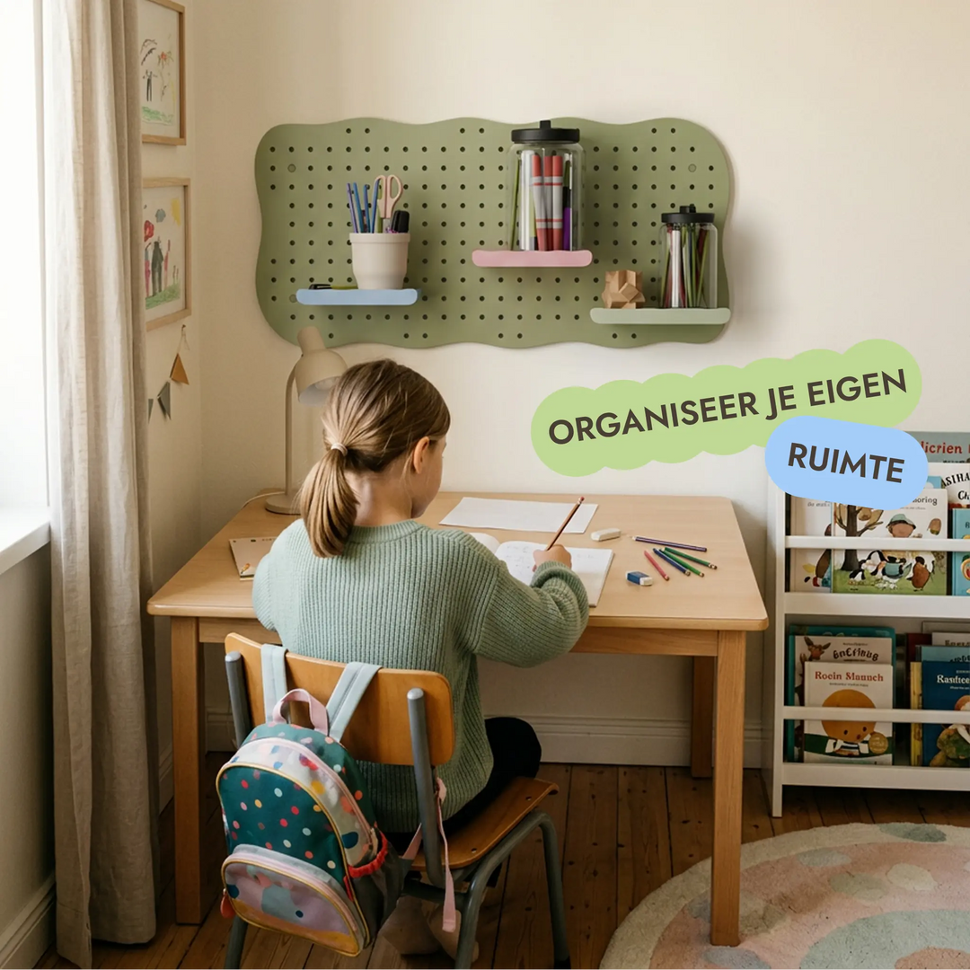 Houten pegboard voor de kinderkamer — GoodevasBoard